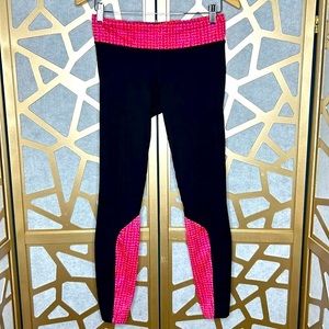 Under‎ Armour Pink & Black Mid Length Leggings